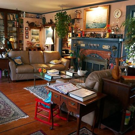 היאניס פורט Simmons Homestead Inn מראה חיצוני תמונה